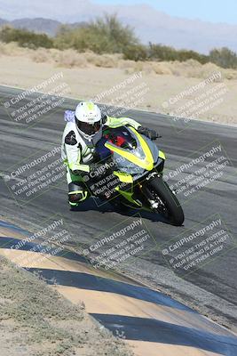 media/Dec-01-2025-Moto Forza (Mon) [[2daa91e15f]]/2-Intermediate Group/Session 4 (Turn 10 Inside)/